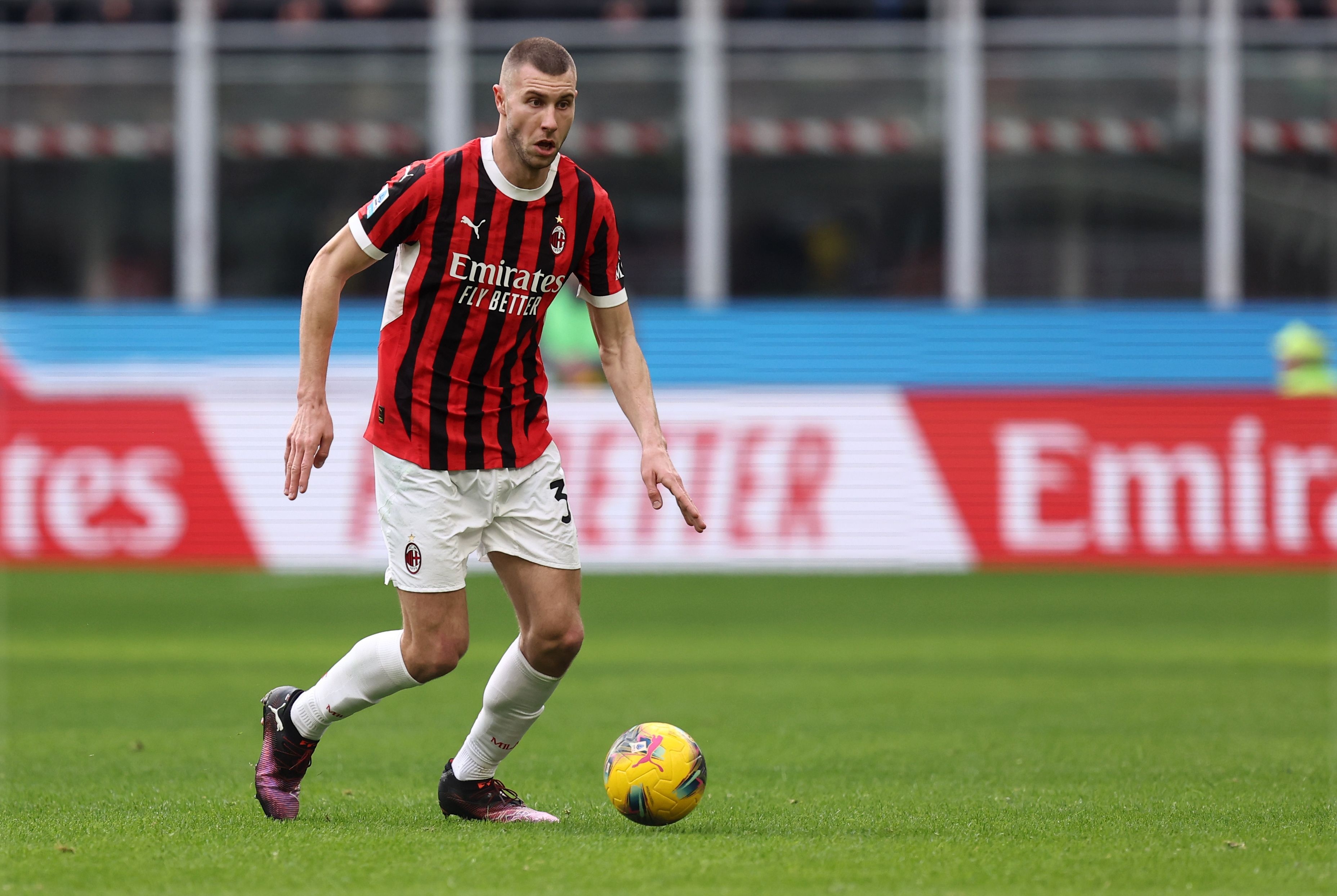 包含AC米兰进攻有章有节，势不可挡的词条