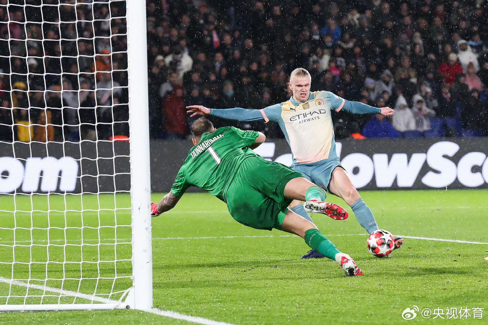 开云体育app下载-曼城女足绝杀巴黎，欧冠角逐激情绽放的简单介绍