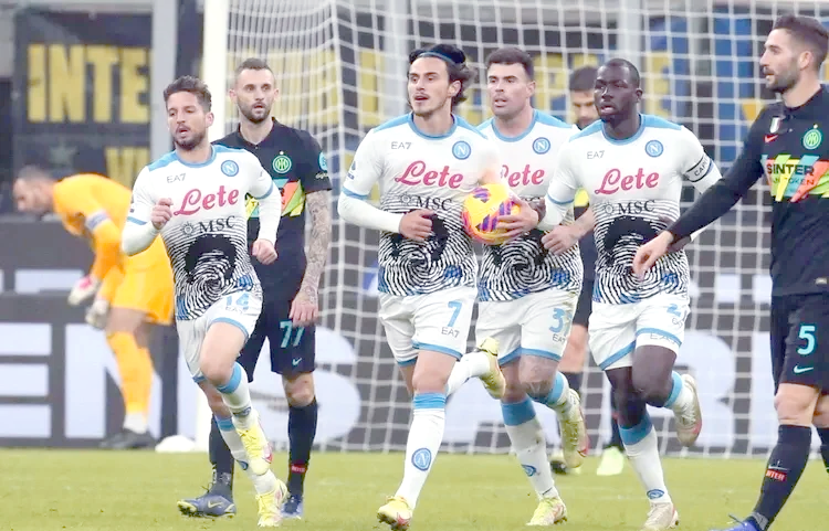 关于佛罗伦萨客场逼平，前四争夺形势不明朗的信息