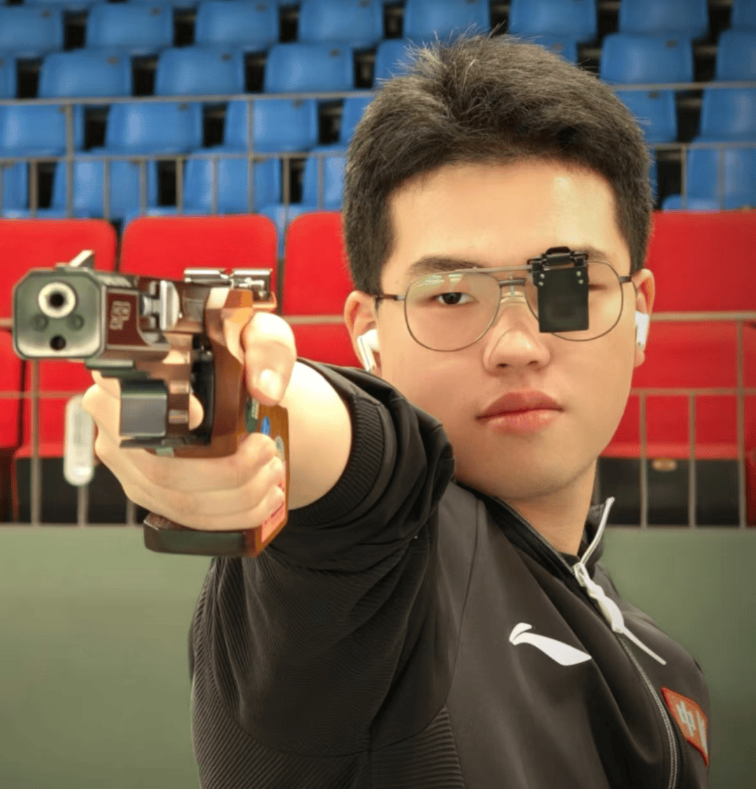 开云体育直播-射击女子米步手枪精准射击赛事中国选手夺冠的简单介绍