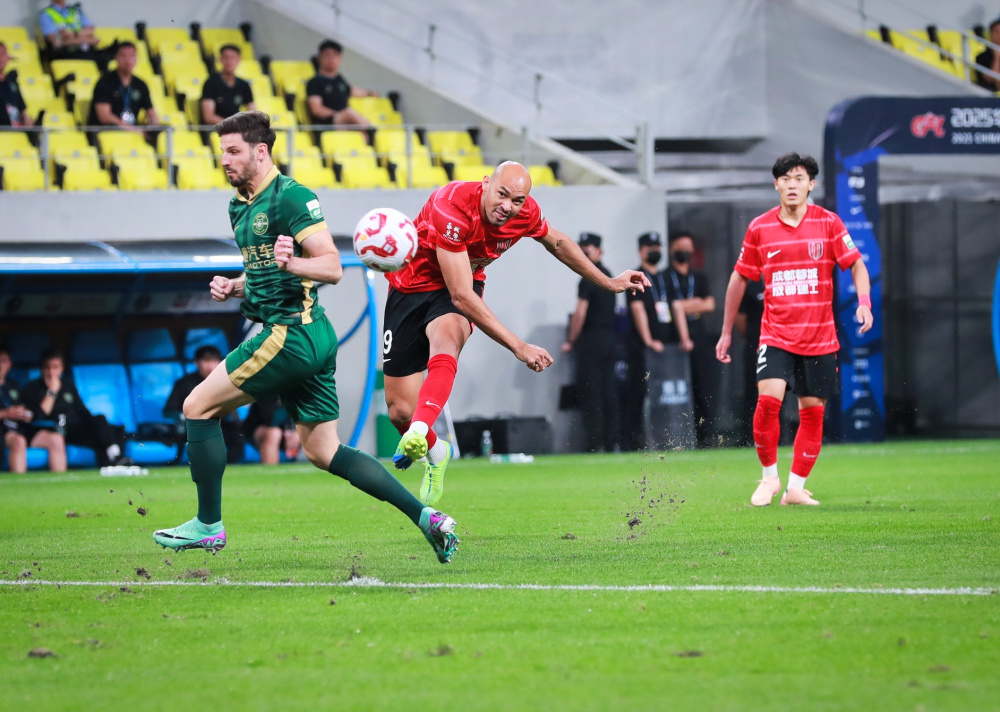 浙江队全面发挥优势，轻松战胜对手的简单介绍