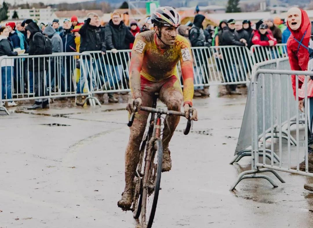 瑞士篮球联赛总决赛强力对决，双方拼尽全力的简单介绍