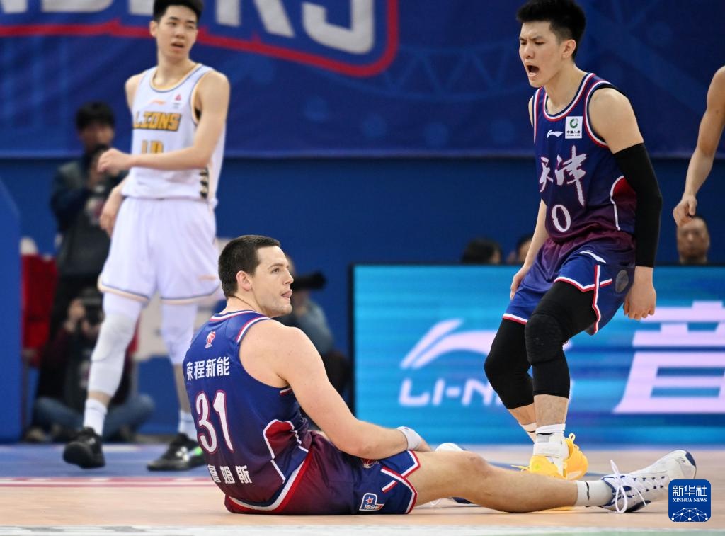 开云体育网页版登录入口-关于天津男篮奋力抗衡，最终安全拿下比赛的信息