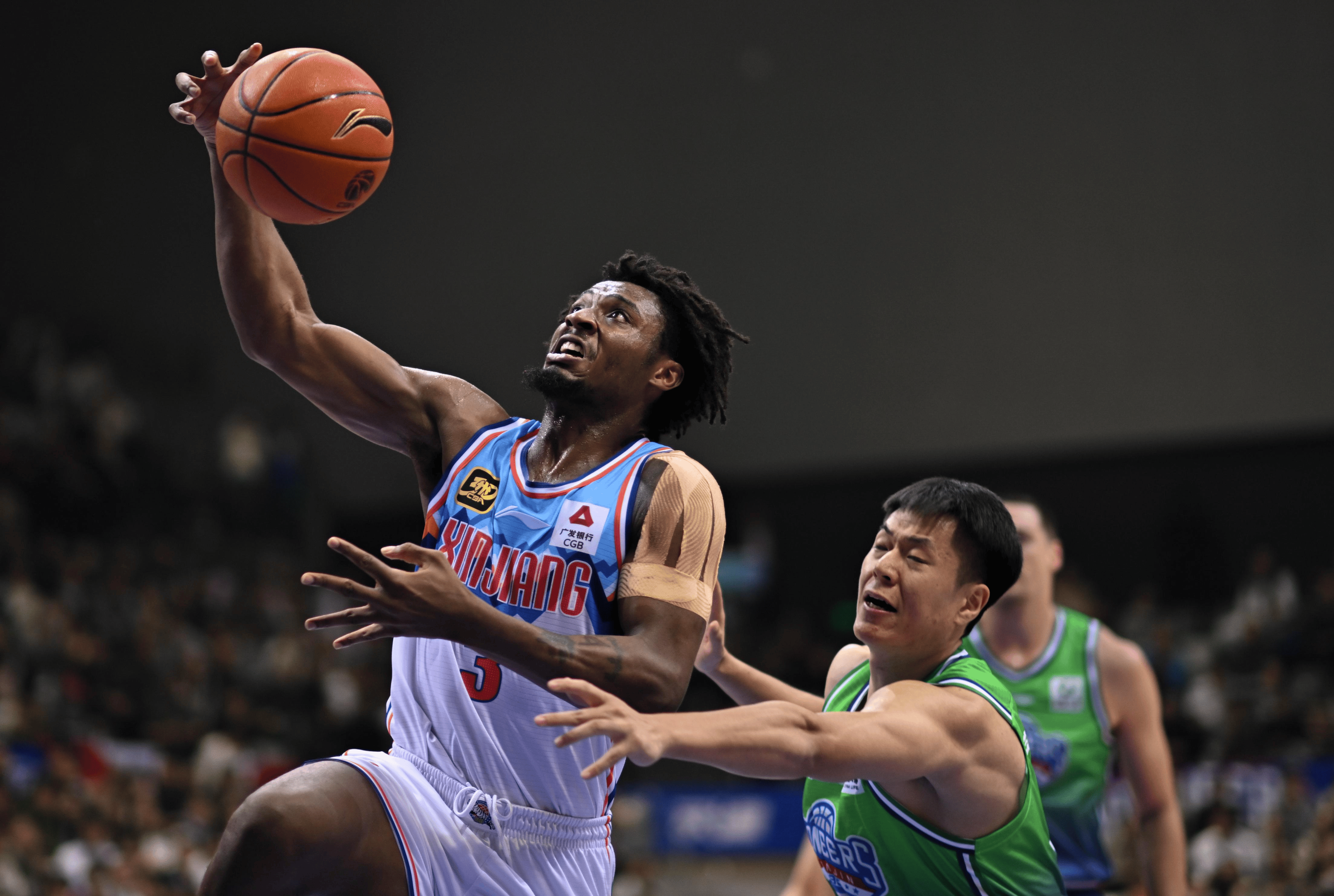 关于天津男篮奋力抗衡，最终安全拿下比赛的信息