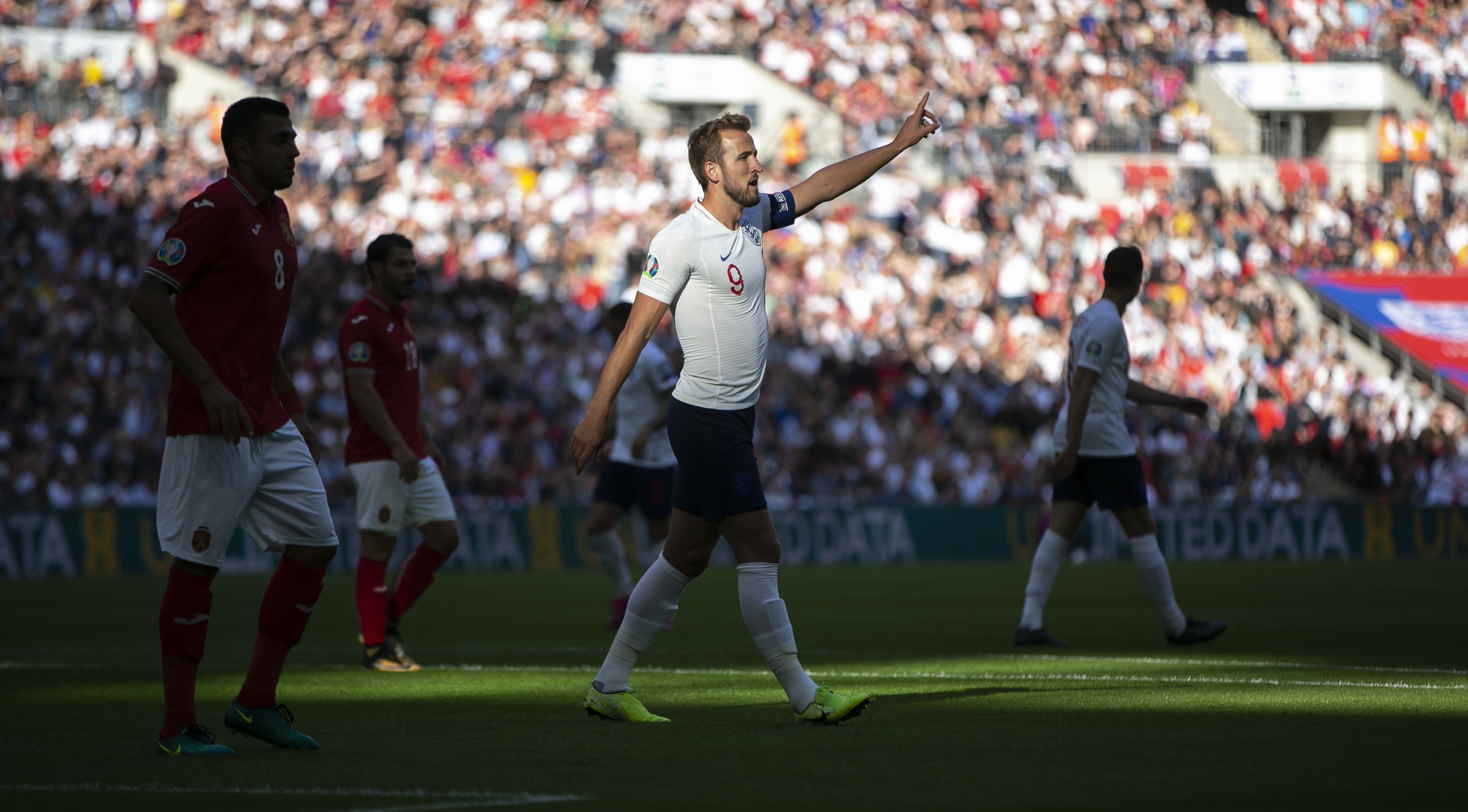 开云体育亚洲官网-包含保加利亚队一路过关斩将，赢得球迷喝彩的词条