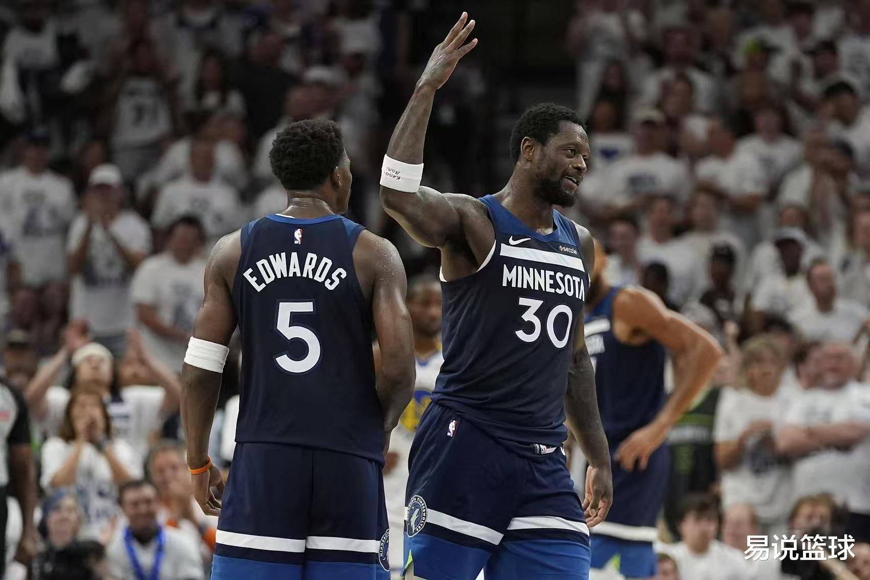 太阳坐阵主场持续胜利，球队雄心勃发冲击总冠军的简单介绍