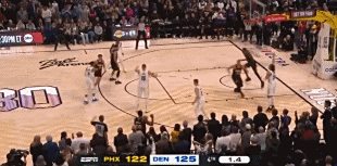 比赛场面上的魔幻一刻，让人惊叹不已