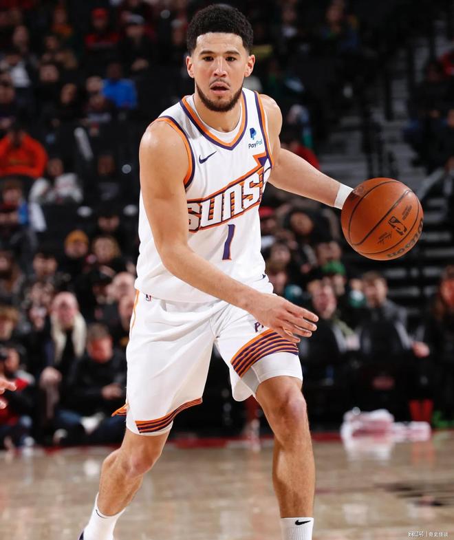 太阳队后卫布克取得全明星赛入选资格