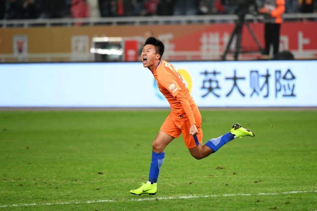 开云体育中国官网-鲁能客场战平建业，小有收获