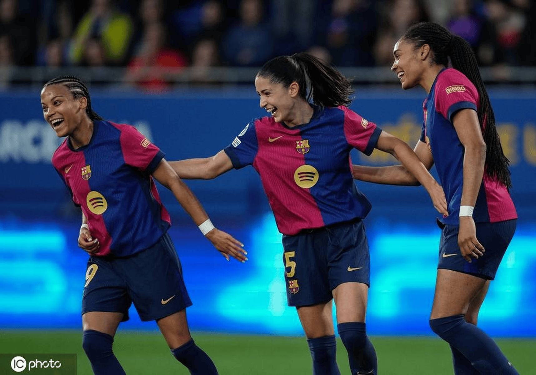 哈萨克斯坦女足迎来胜利，收获喝彩的简单介绍