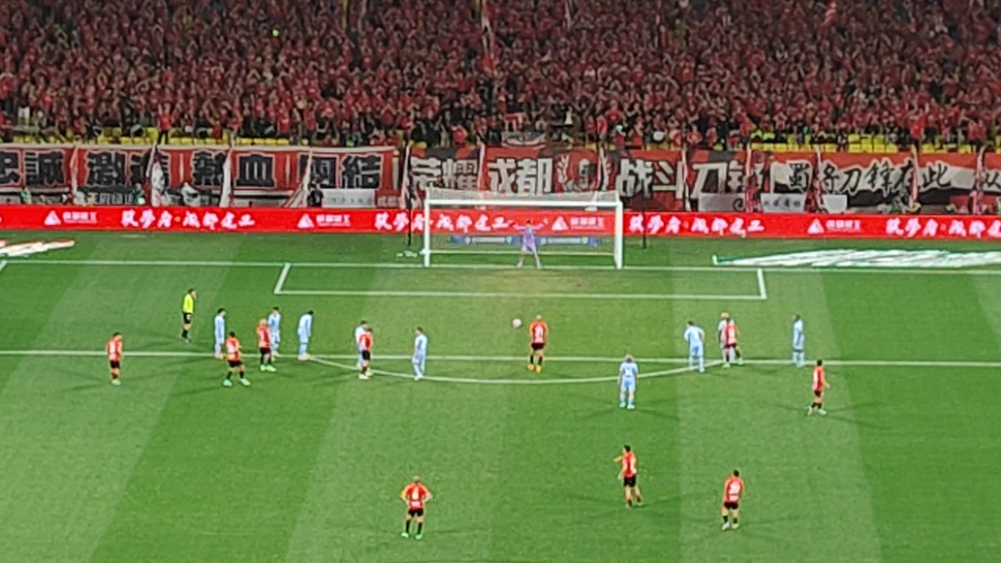 开云体育app下载-中超球队主场获胜，取得久违连胜