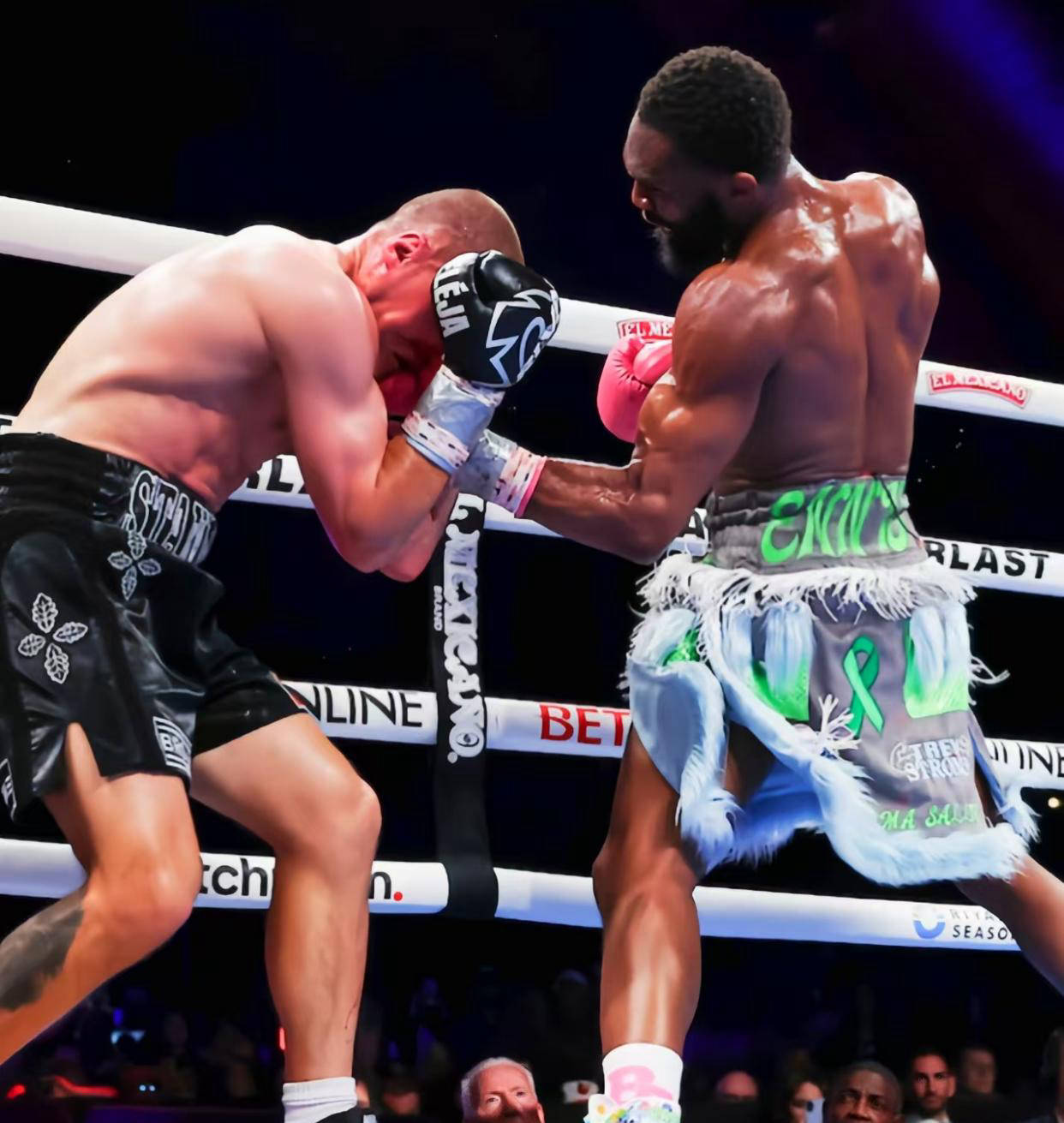 包含尼斯展现出色实力，针对对手展开冲击的词条