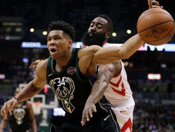 包含俄罗斯篮球公开赛落幕，莫斯科火箭夺冠，球迷沸腾的词条