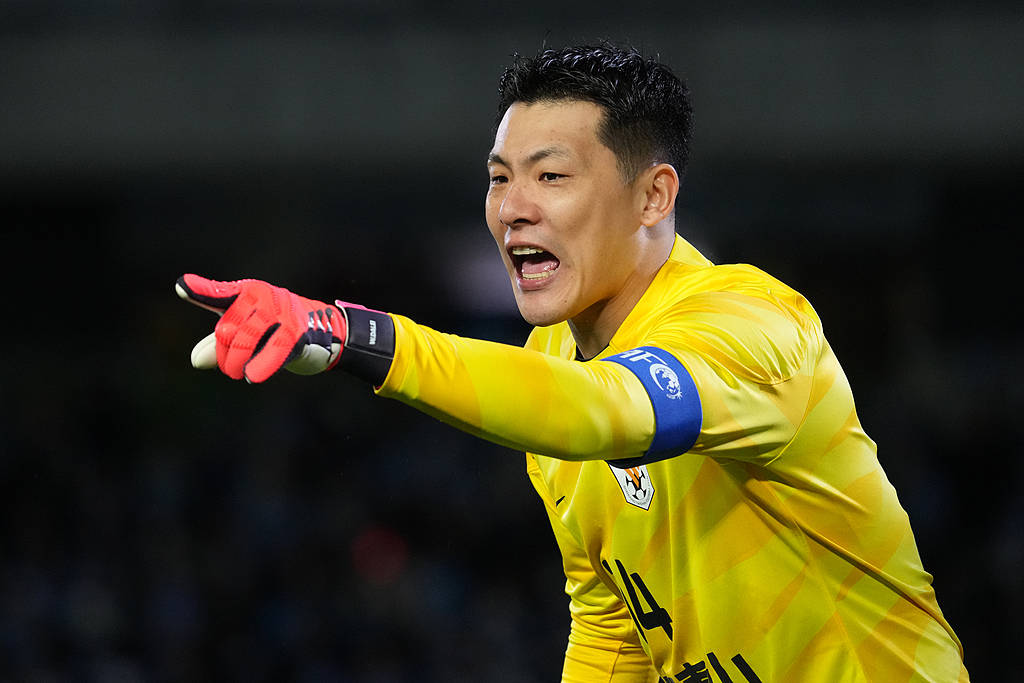 门将发挥出色，扑出多次致命射门，助球队取胜