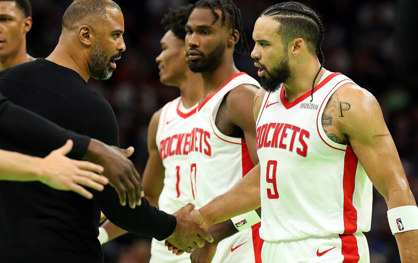 开云体育在线-火箭胜快船，赢得常规赛第34胜