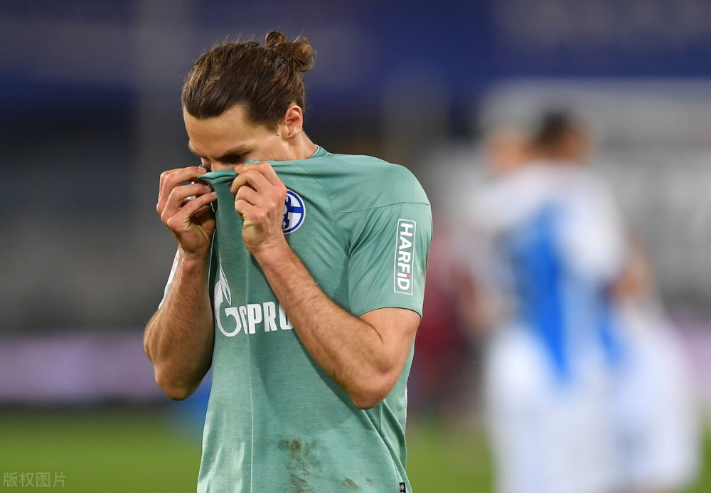 沙尔克再度落败，球队陷入低谷